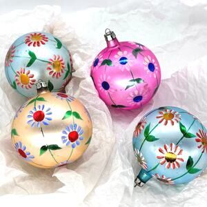 •SOLD• Set of (4) Lg Polish Mica Glass Folk Ornaments w/Handpainted Daisy Foils